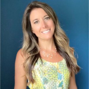 Debbie Tworek – Headshot